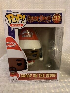 Funko Pop! Rocks Snoop Dogg "Snoop on the Stoop" Figure - 4.5 inches tall. New.